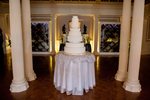 Wedding_cake_in_MDR_Lobby